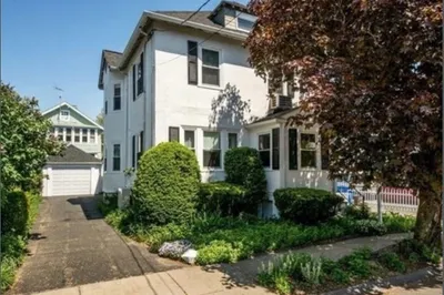 39 Hull St #2