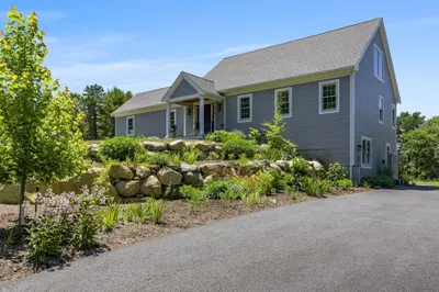 410 Blueberry Pond Dr 1
