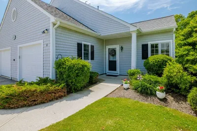 32 Village Way #32 1