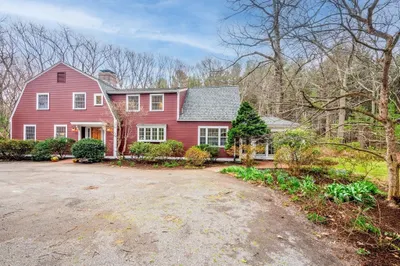 134 Sandy Pond Rd 1