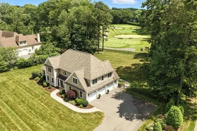 7 Twin Hills Dr 1