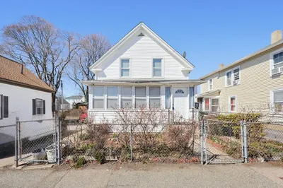 22 Camp St 1