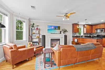 7 Fox St #1