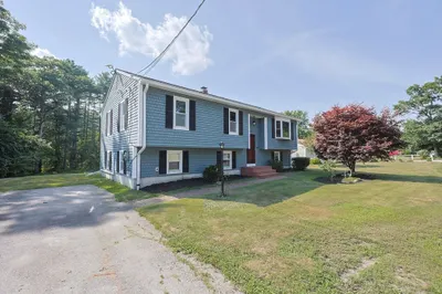 1079 Burt Street 1