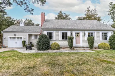 77 Chase Road 1