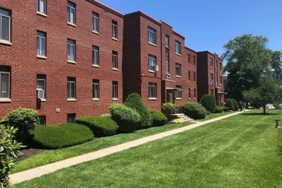 14 Ashland St #2R 1