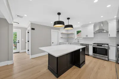 29 Hanson St #2 1