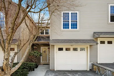 110 Ridgefield Cir #C
