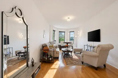 1868 Commonwealth Ave #9 1