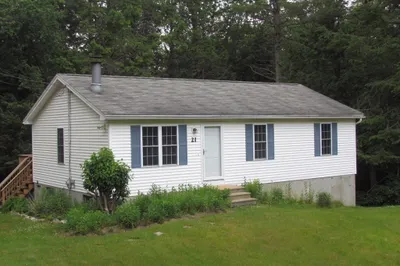 21 Mohawk Drive
