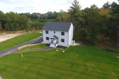 10 Boxberry Lane 1