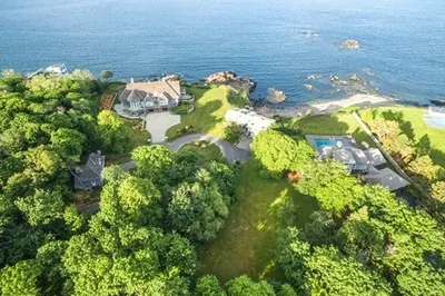 11 Spouting Horn Road