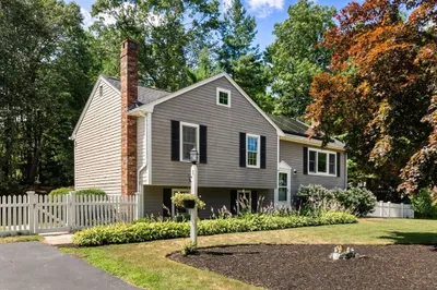 86 Maplewood Dr
