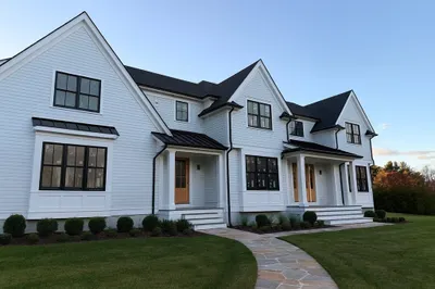 77 Fox Hill St 1