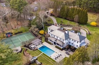 15 Mansion Dr 1