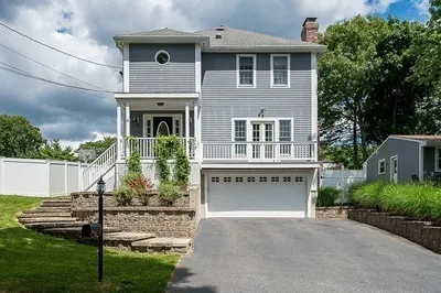 9 Liberty Dr