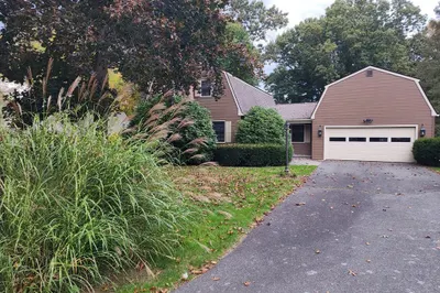 10 Sanford Street 1