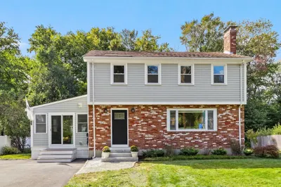 468 Underwood St 1