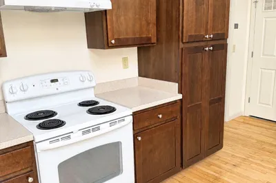 24 Main St #203 1