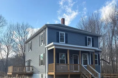 702 Bark St 1