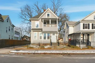 52 Osgood St 1