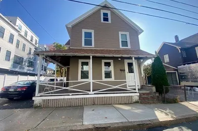 2 Hawthorn St
