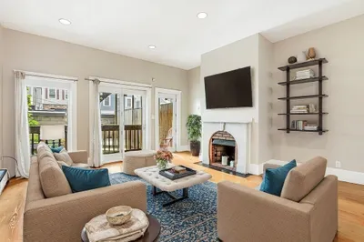 495 E Broadway #2