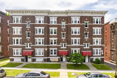 58 Fort Pleasant Ave #4C 1
