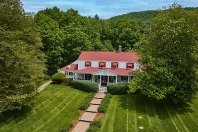 120 Hockanum Rd 1