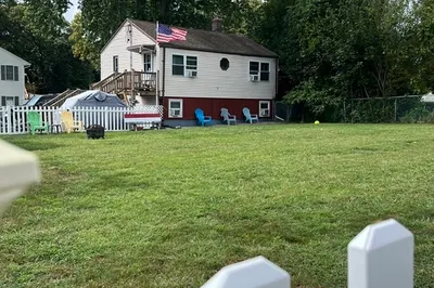 23 Quarry St