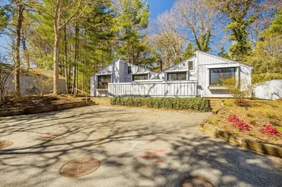 251 Shore Drive #B2