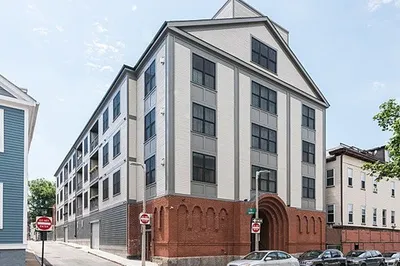 309 E Street #22 1