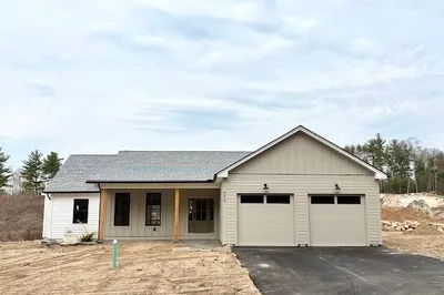 230 Allen St 1