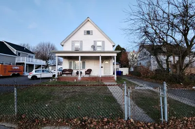 23 Purchase St 1