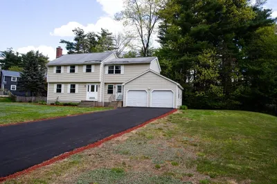 12 Ivy Dr 1