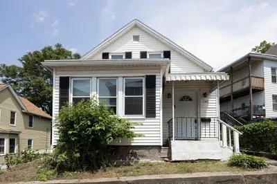 139 Endicott Street