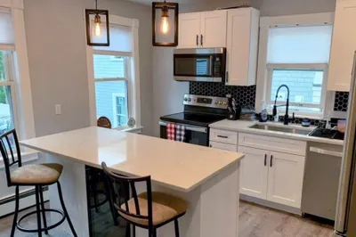 275 Gallivan Blvd #3