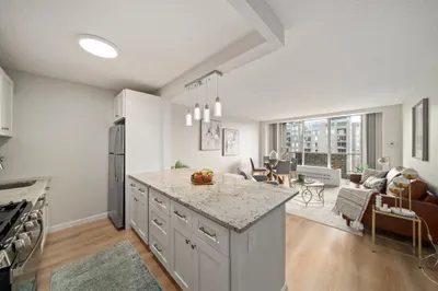 44 Washington St #1104