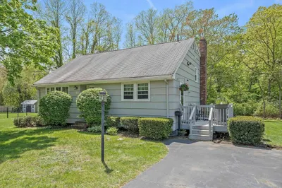 23 Downey Rd