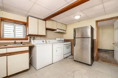 113 Hampshire Street #2L