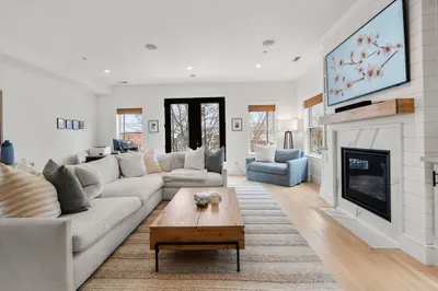 745 E Broadway #3