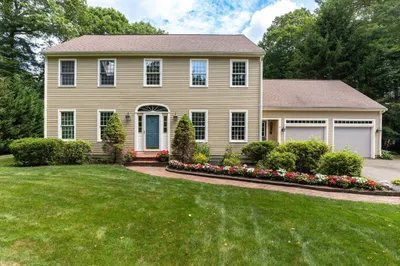 15 Deerfield Dr 1