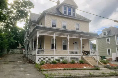 3 Belmont St #1