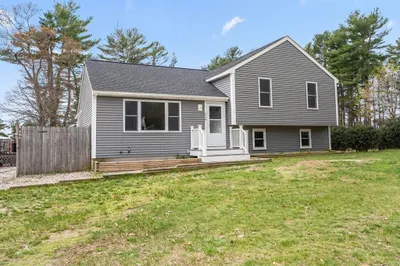 210 Plymouth St 1