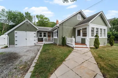 292 Andover Rd