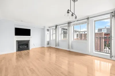 44 Prince St #508 1