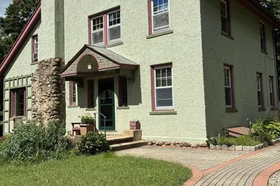 50 Mount Pleasant St 1