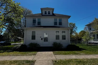 39 Acton St