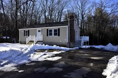 36 Old Southbridge Rd 1