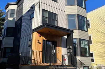 36 Hall St #3